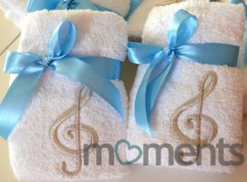 Πετσέτα με κέντημα μουσικές νότες